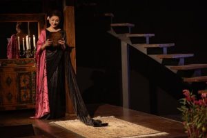 艺术和音乐不能装在盒子里:巴基斯坦女演员萨瓦特·吉拉尼谈艺术家禁令