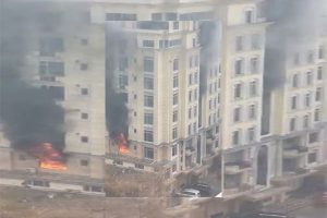 在阿富汗喀布尔，武装分子向中国游客住的酒店开枪