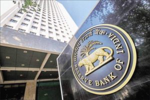 印度储备银行严厉打击了印度工业信贷投资银行和其他藐视规范的机构，但被忽视了:RTI