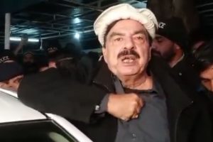 巴基斯坦前内政部长谢赫·拉希德·艾哈迈德被捕